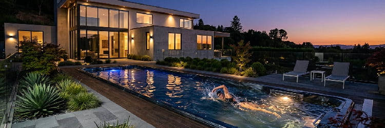 1784255386292275.png luxury-hot-tub-nighttime-outdoor-deck.png